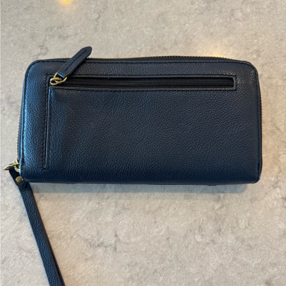 Fossil Wallet- New - image 3